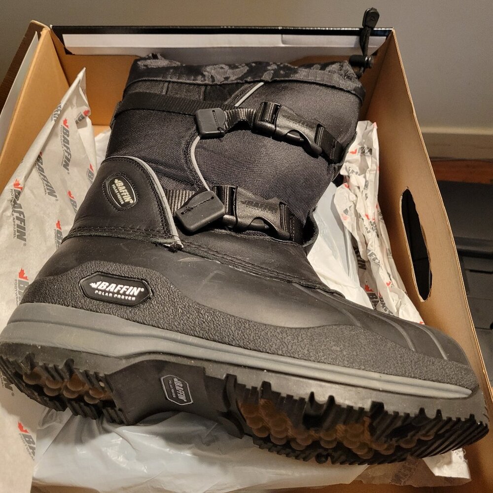Women's Baffin Impact Boots - Size 9 US Good fit for US 6.5 - 7 (MSRP: $230)
